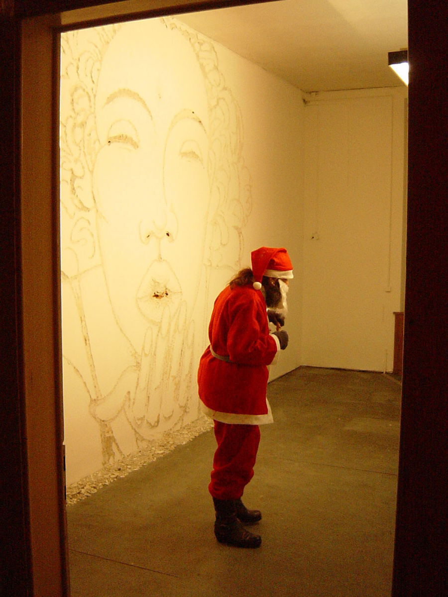 bacio con babbo natale 2